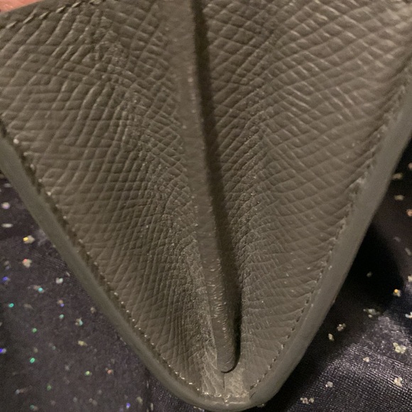 🥊 PRICE DROP
Authentic CELINE | LARGE FLAP WALLET IN GRAINED CALFSKIN GREY - Picture 11 of 14